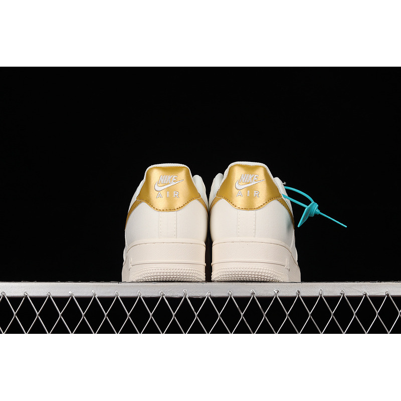 Nike Air Force 1 Gold White