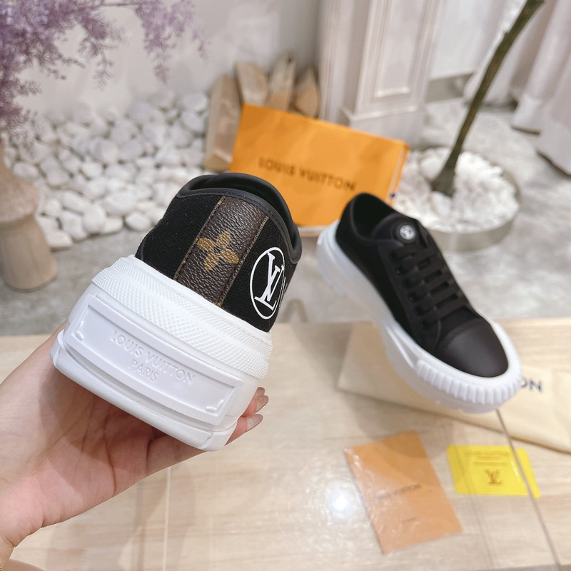 LV Squad Sneaker Black 1A941G