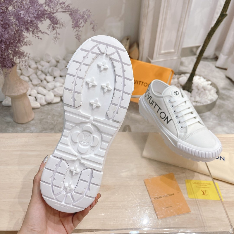 LV Squad Sneaker White Black 1A941X