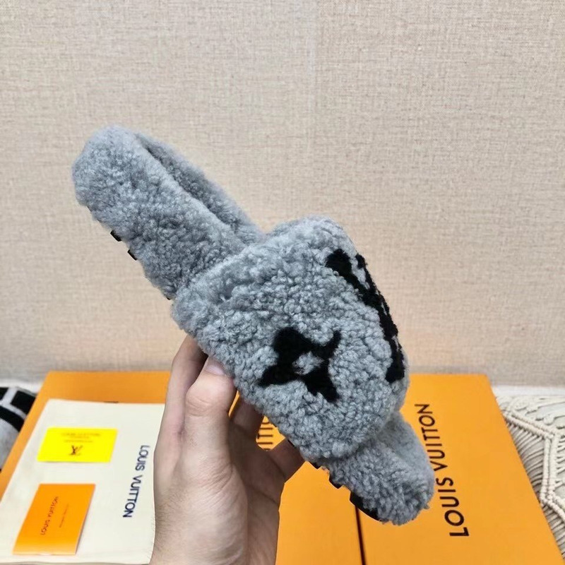 LV  Magnetic Slippers Grey