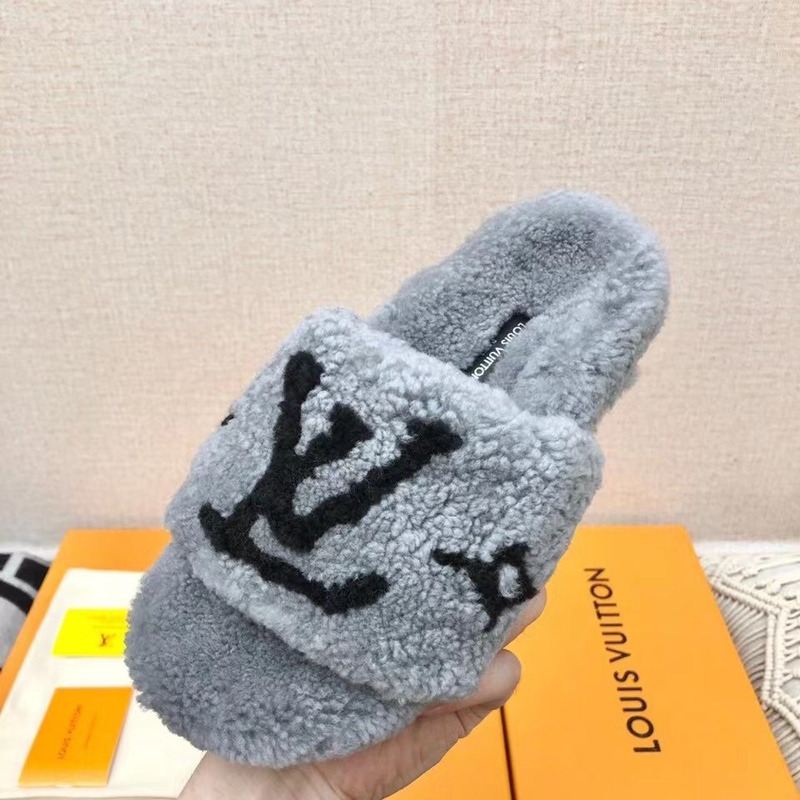 LV  Magnetic Slippers Grey