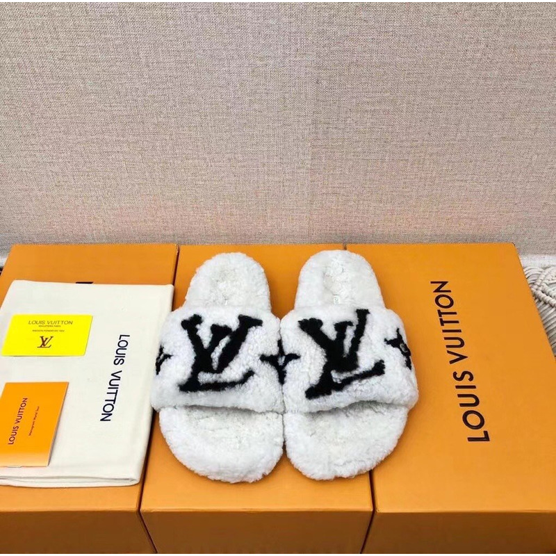 LV  Magnetic Slippers White