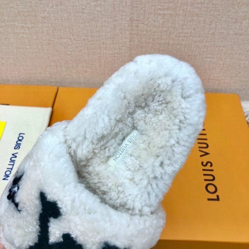 LV  Magnetic Slippers White