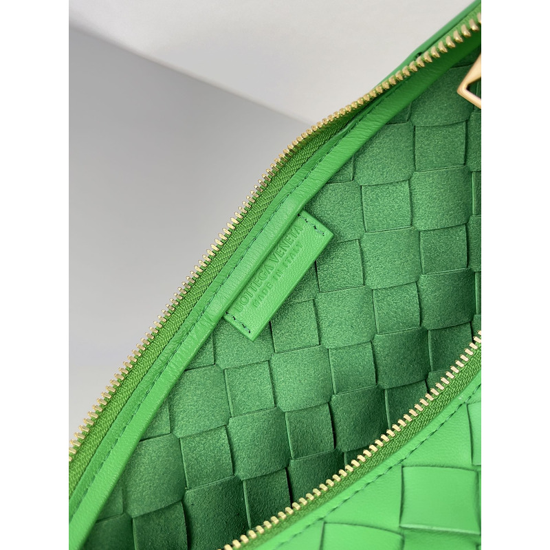 Bo*te*ga ve*ne*ta  intreccio nappa mini shoulder bag in bright green