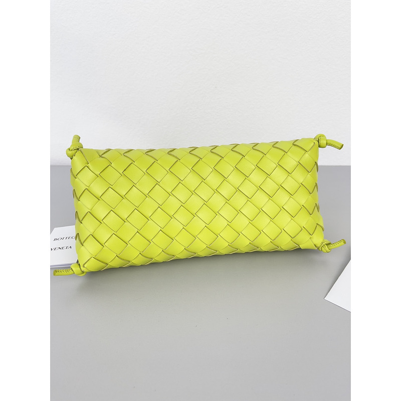 Bo*te*ga ve*ne*ta intreccio nappa mini shoulder bag in green