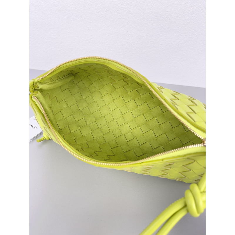 Bo*te*ga ve*ne*ta intreccio nappa mini shoulder bag in green