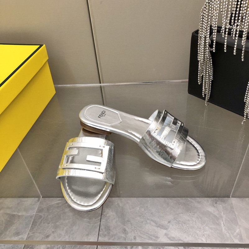 F**di leather sandals silver