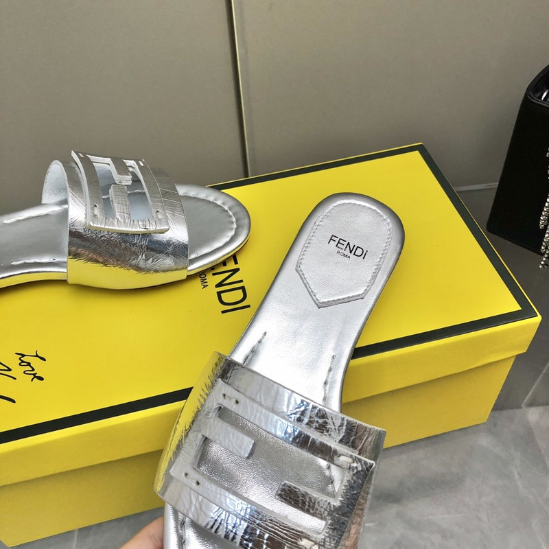 F**di leather sandals silver