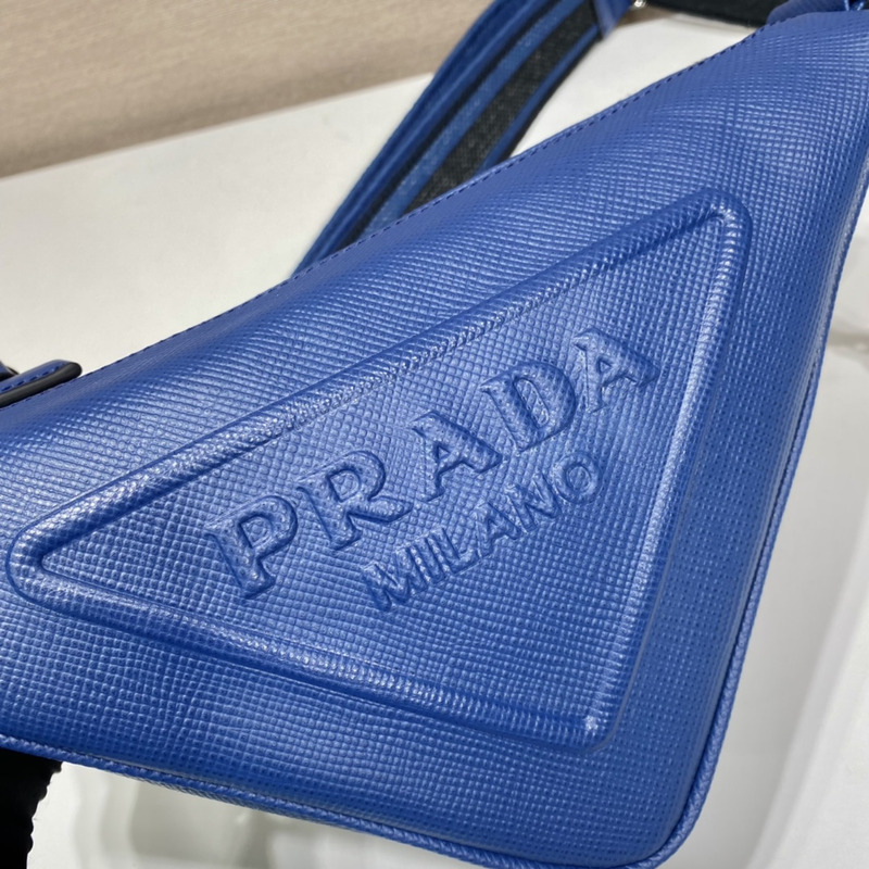 Pra*a triangle leather pouch in blue