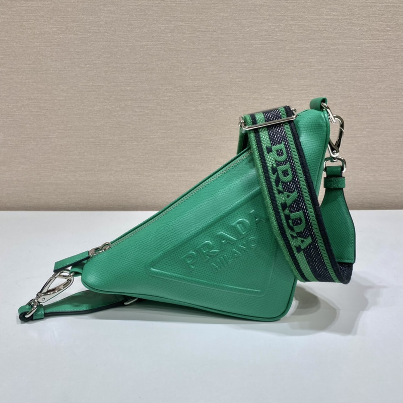 Pra*a triangle leather pouch in green