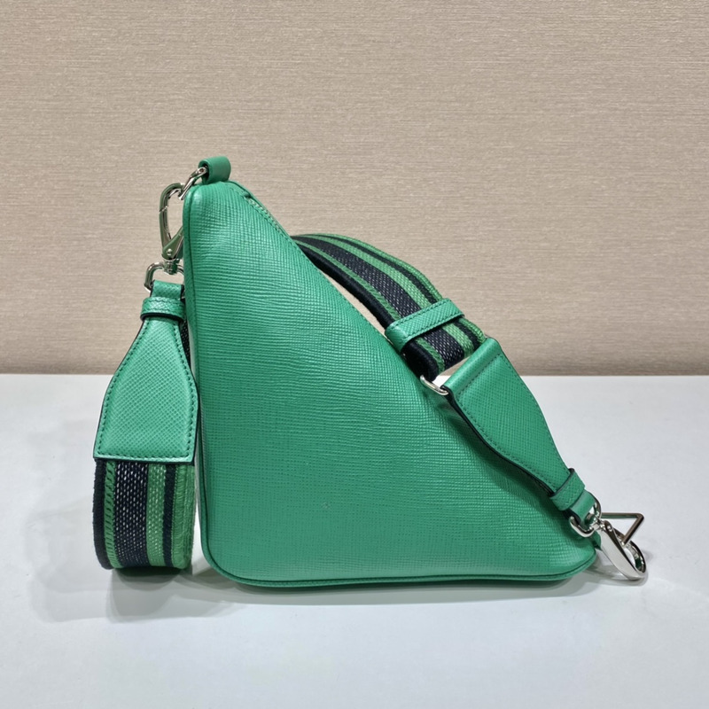 Pra*a triangle leather pouch in green