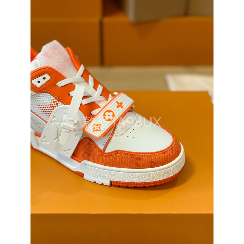 loius V*t*n trainer sneakers orange