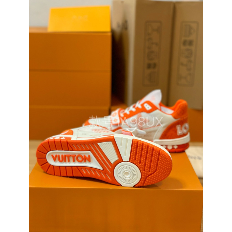 loius V*t*n trainer sneakers orange