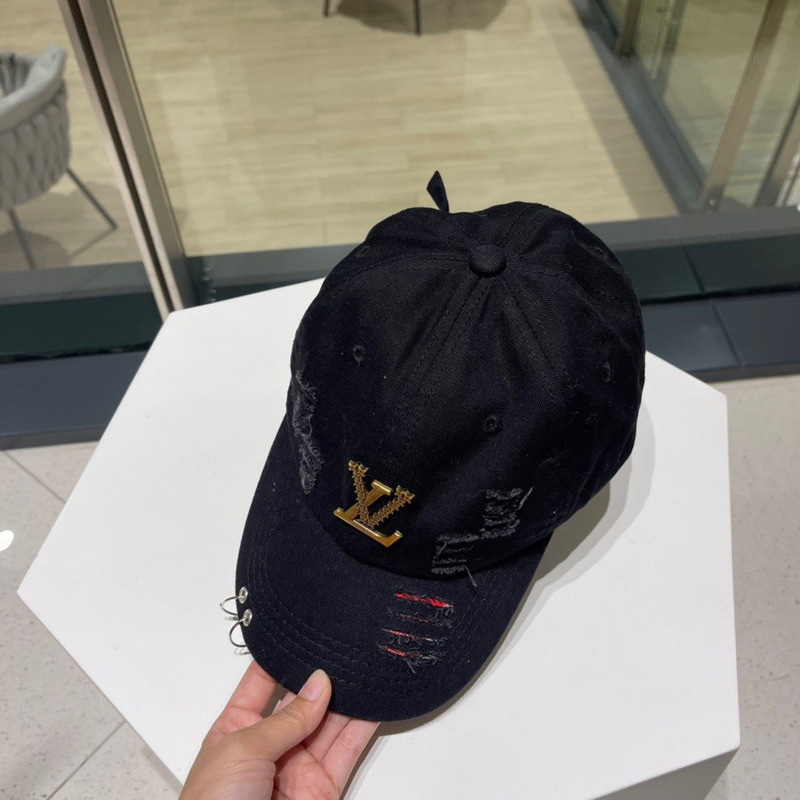 l**is V*t*n metal logo ripped hat black