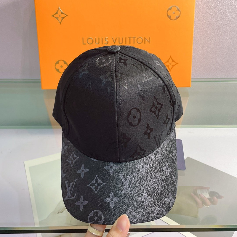 l**is V*t*n monogram print hat pure black