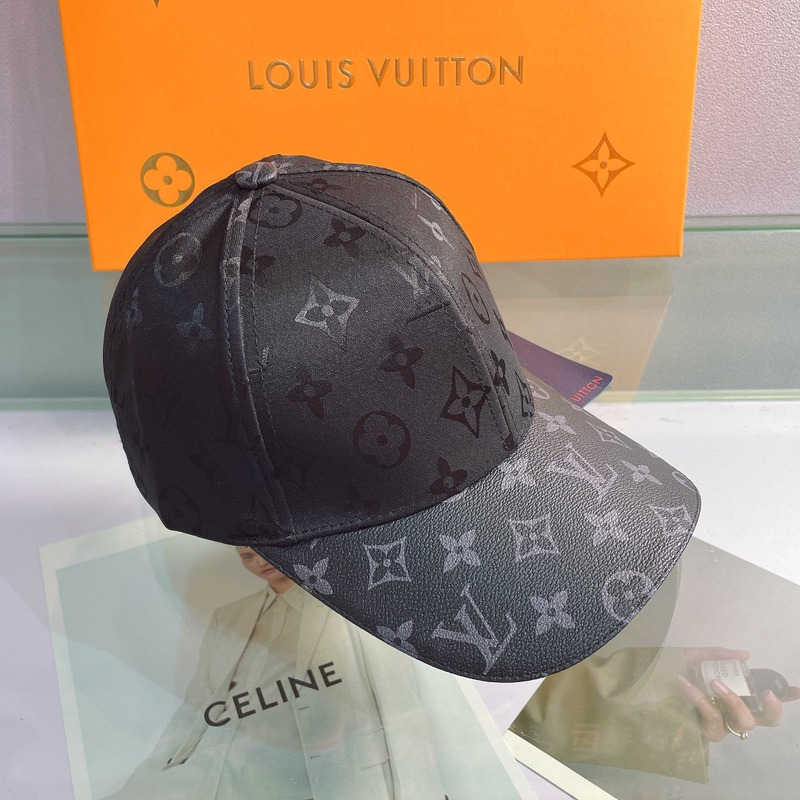 l**is V*t*n monogram print hat pure black