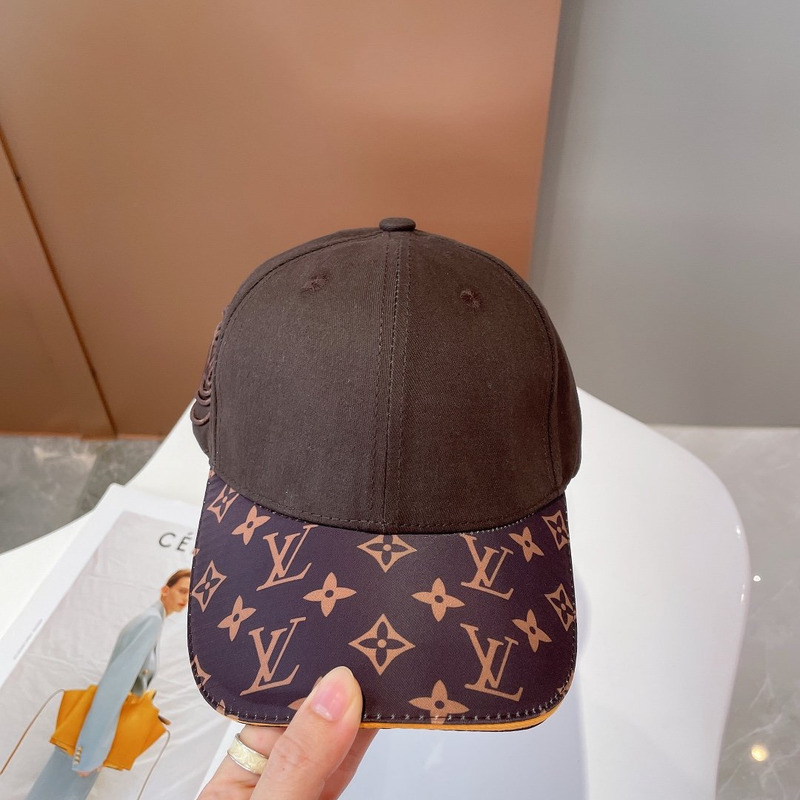 l**is V*t*n monogram print hat brown