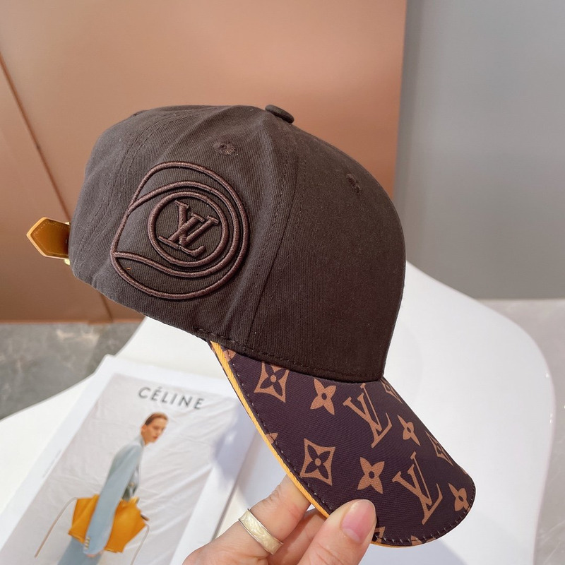 l**is V*t*n monogram print hat brown