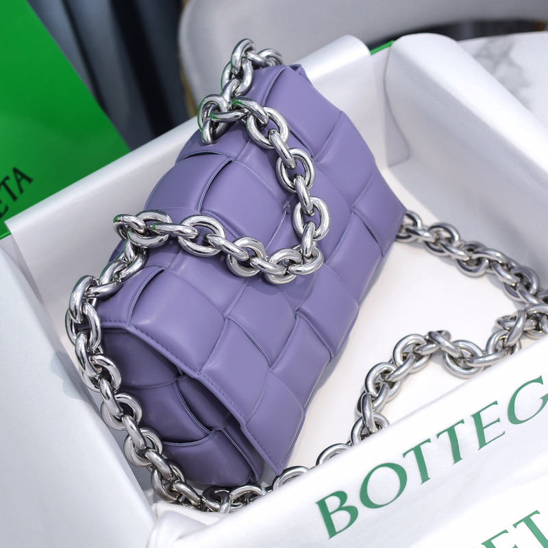 Bo*te*ga ve*ne*ta chain cassette 6688-1 lavender