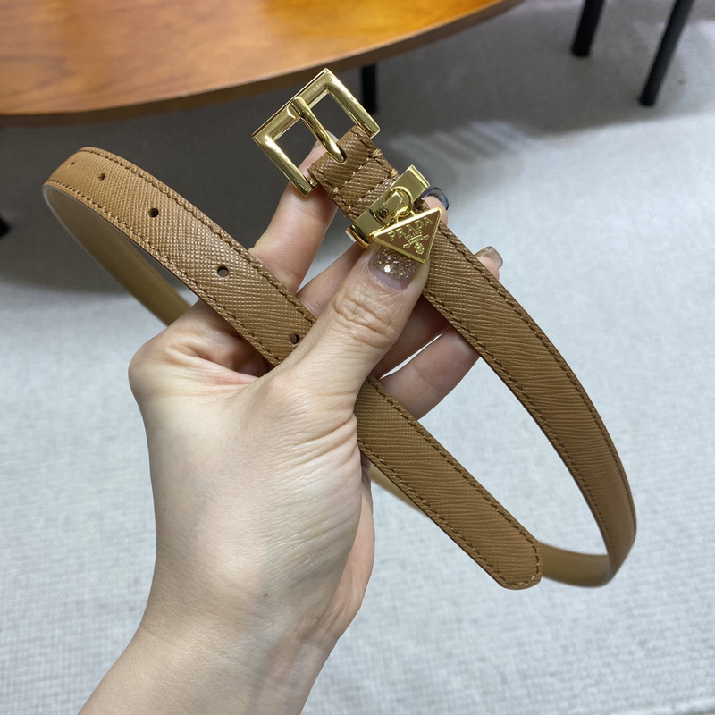 Pra*a women''s leather belt brown