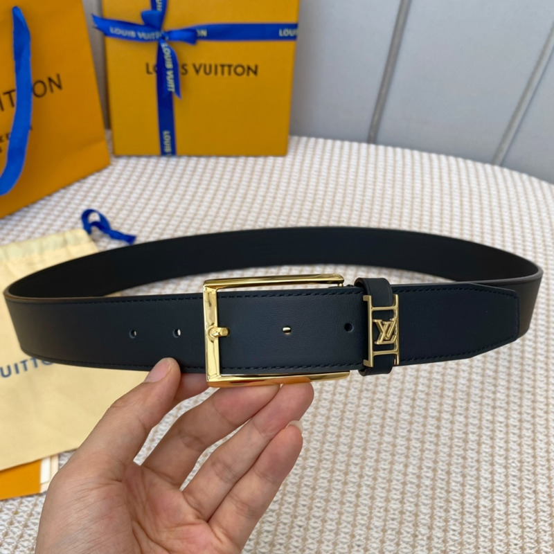 l**is V*t*n leather belt with gold-tone locker black