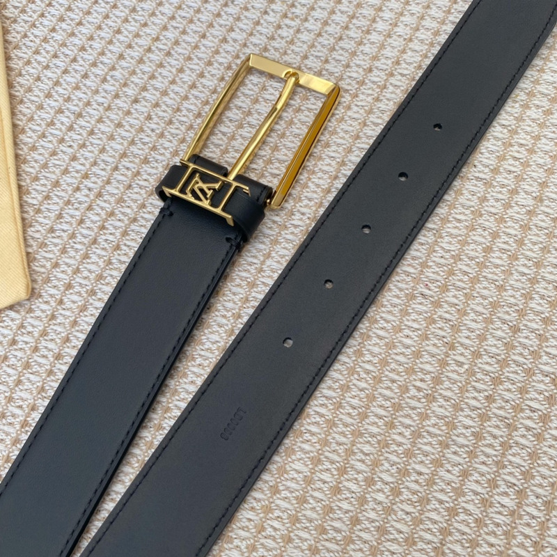 l**is V*t*n leather belt with gold-tone locker black