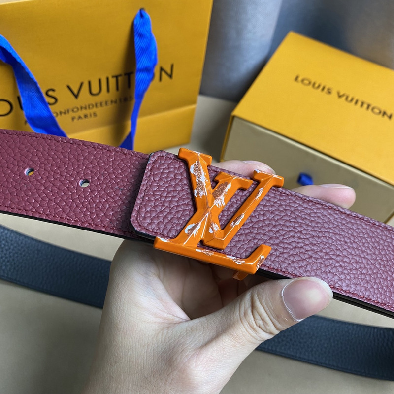 l**is V*t*n leather belt reddish brown