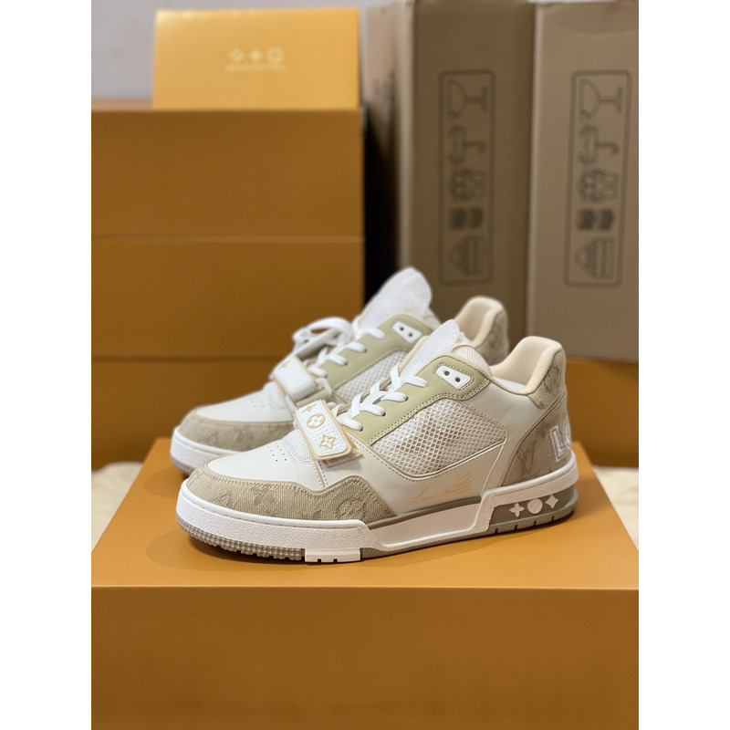 l**is V*t*n trainer sneaker low white light coffee