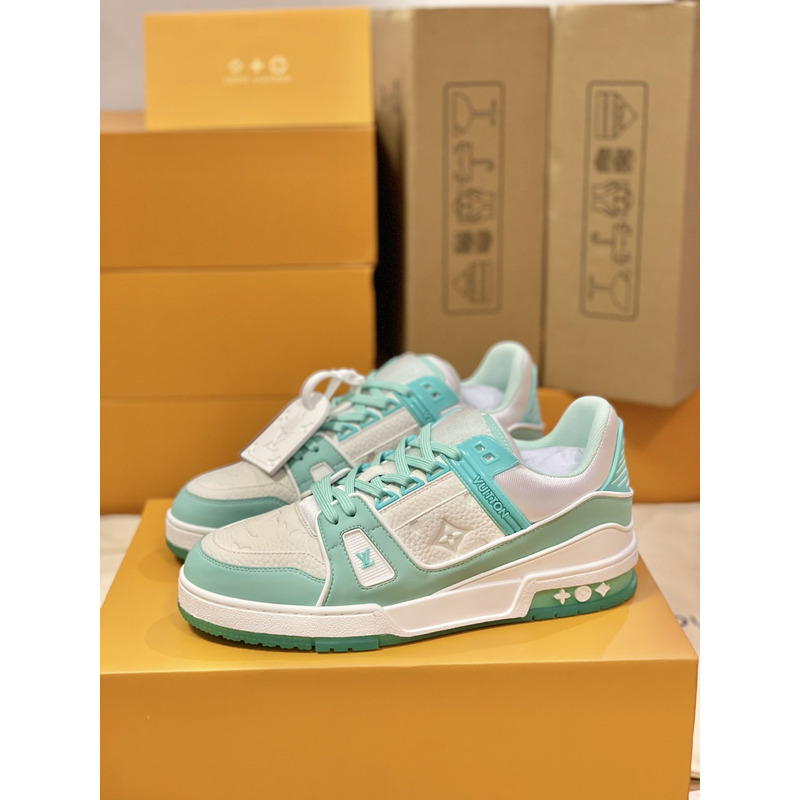 l**is V*t*n trainer sneaker low white light green