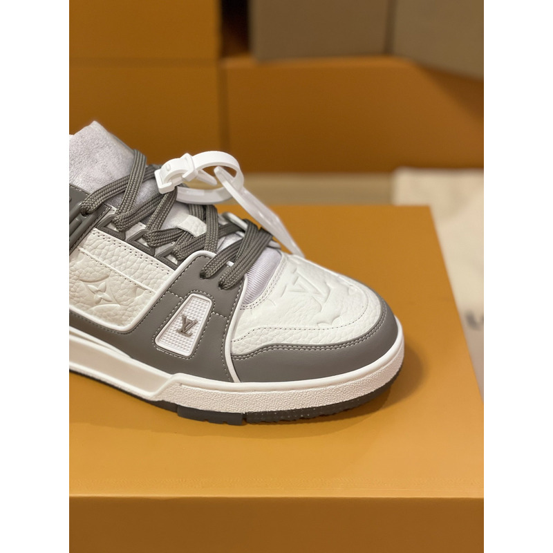 l**is V*t*n trainer sneaker low white gray