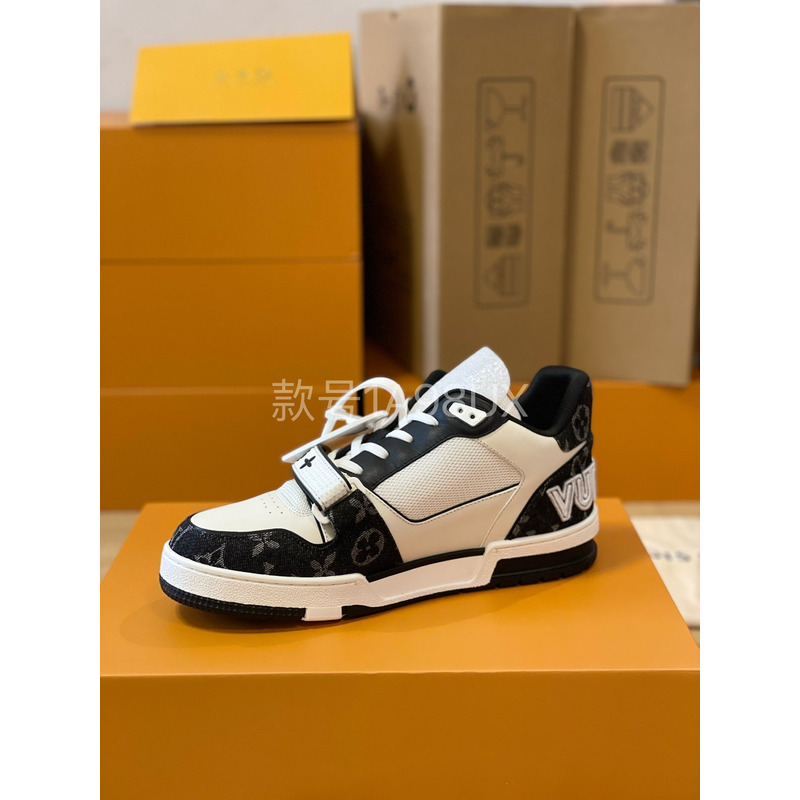 l**is V*t*n trainer sneaker low white dark blue