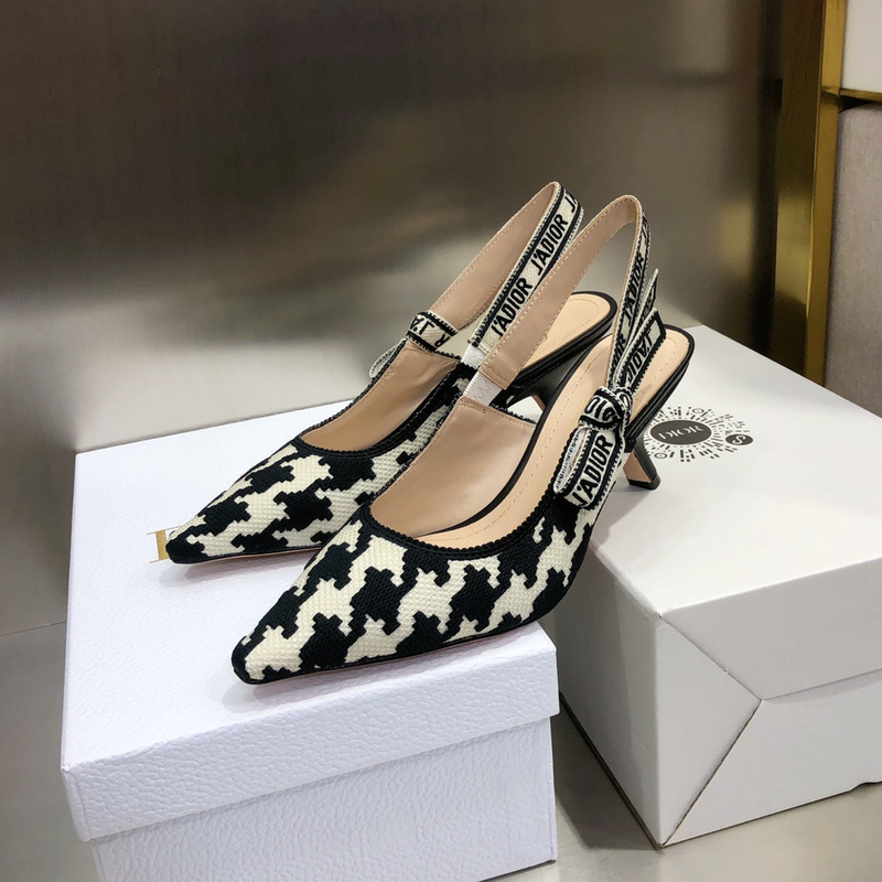 D*or j''aD*or slingback heels beige black