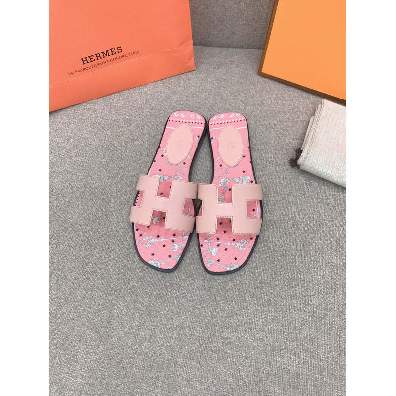 H**mes oran flat sandals in pink