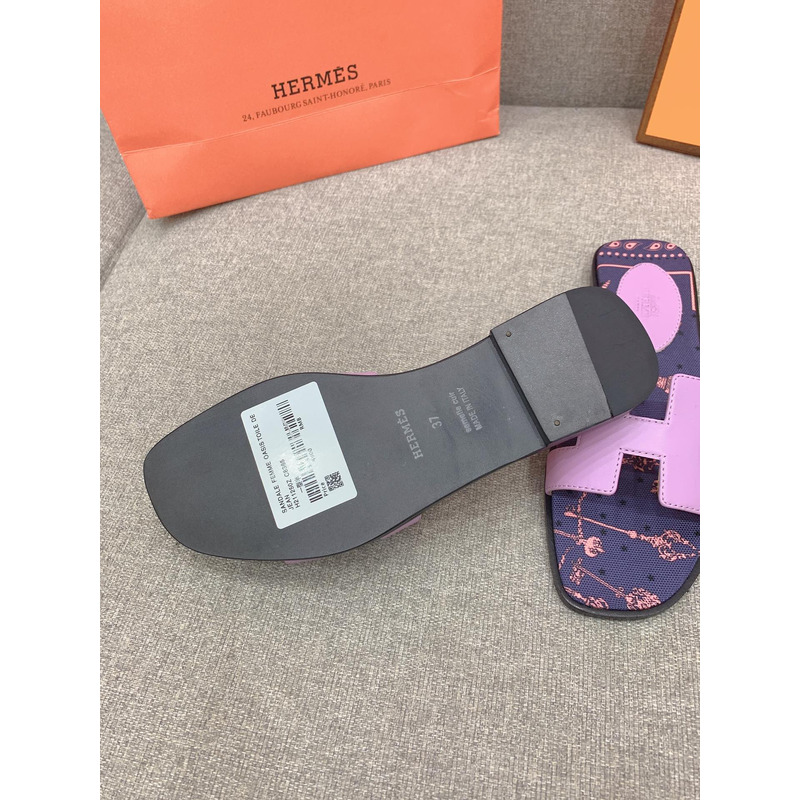 H**mes oran flat sandals in purple