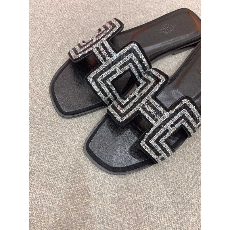 H**mes oran sandals in silver grey