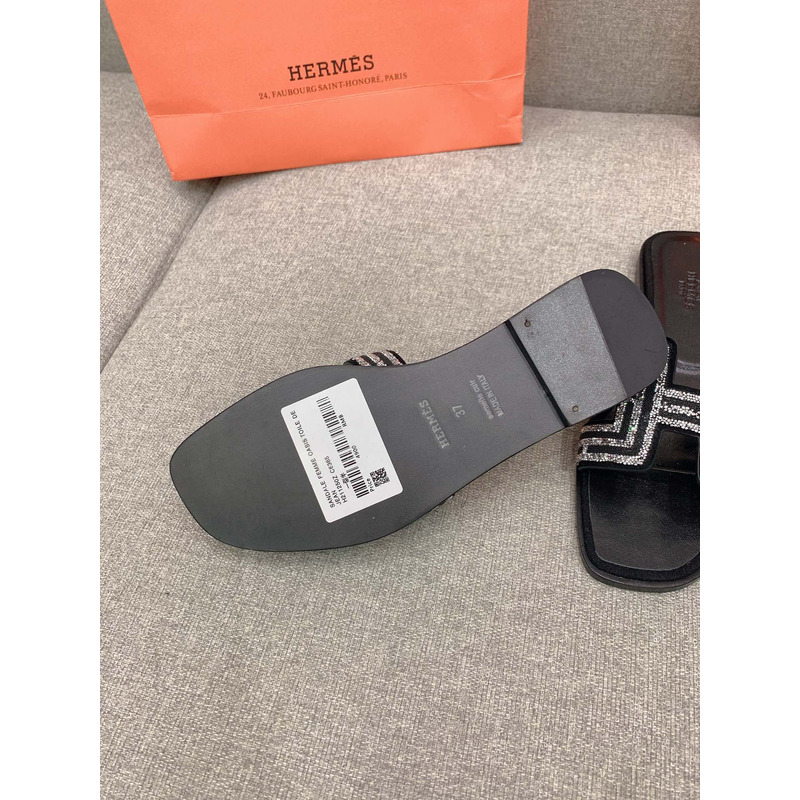 H**mes oran sandals in silver grey