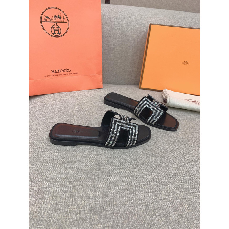 H**mes oran sandals in silver grey