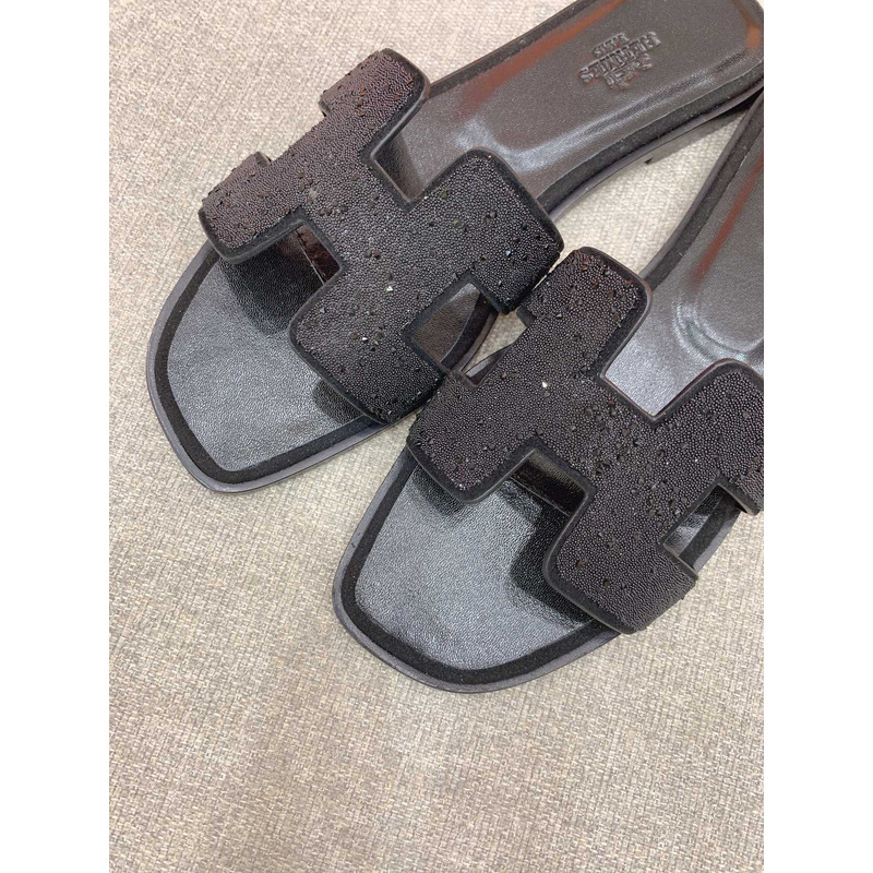 H**mes oran sandals in black