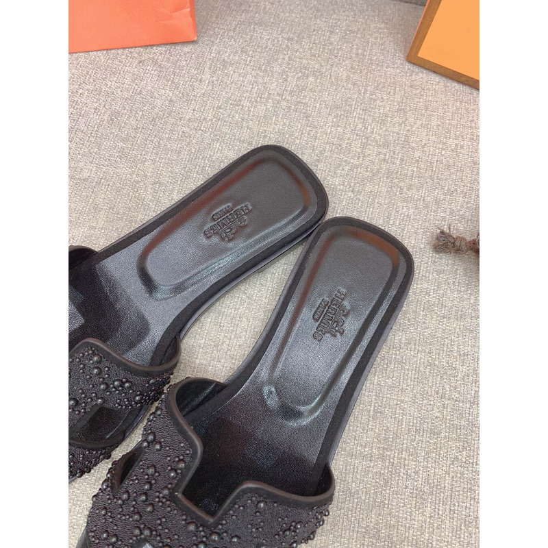 H**mes oran sandals in black