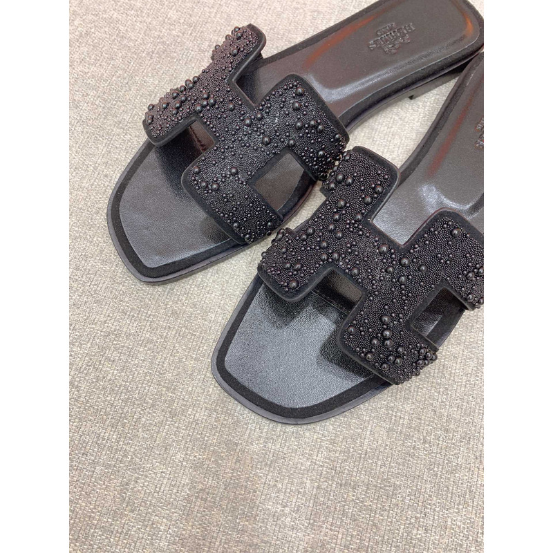 H**mes oran sandals in black