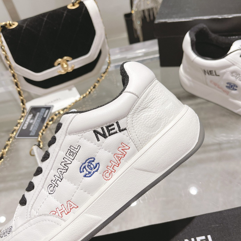 Ch*el  logo embroidered sneakers white pink