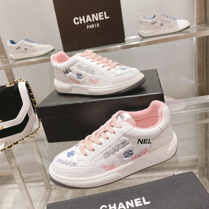 Ch*el  logo embroidered sneakers white pink