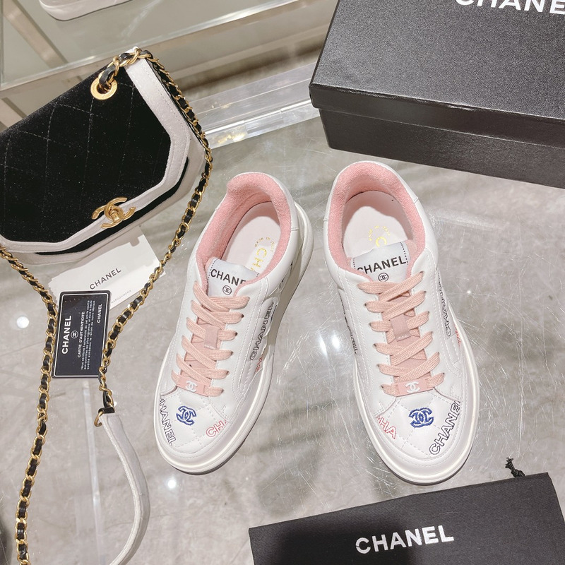 Ch*el  logo embroidered sneakers white pink