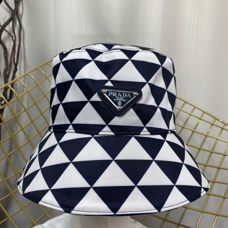 Pra*a printed re-nylon bucket hat white and black