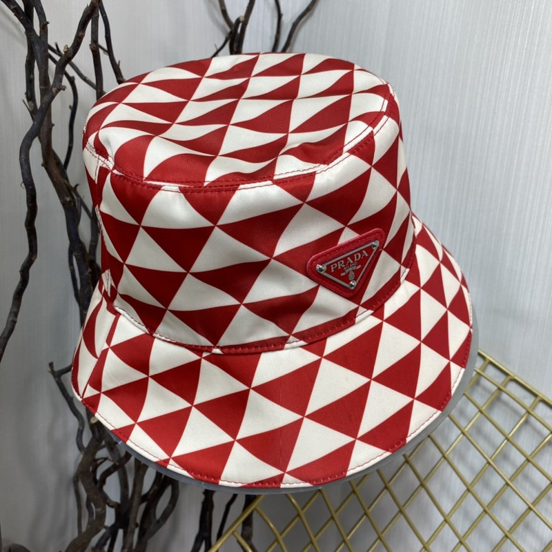 Pra*a printed re-nylon bucket hat red and white