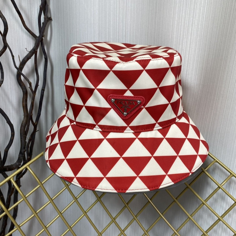 Pra*a printed re-nylon bucket hat red and white