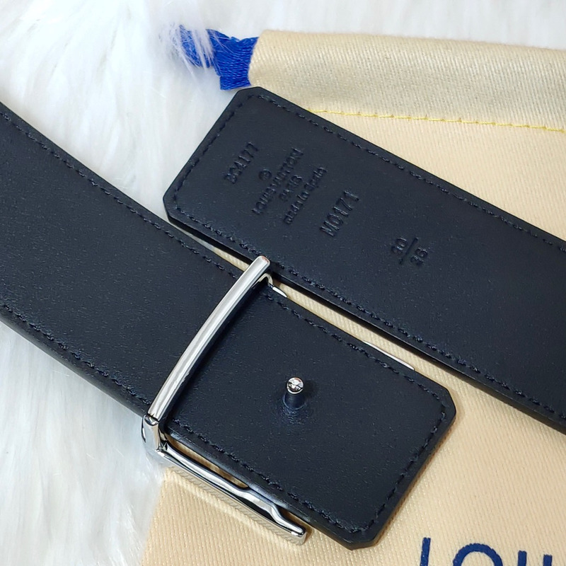 l**is V*t*n grey lv lock leather belt green