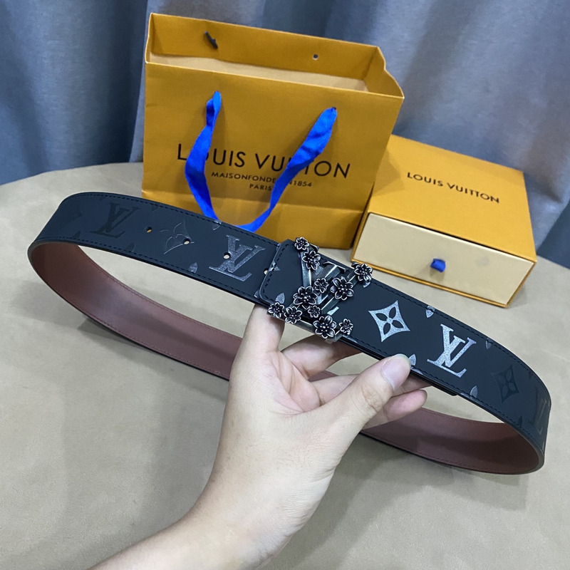 LV PYRAMIDE BLACK FLOWER 40MM REVERSIBLE DARK BLUE BELT