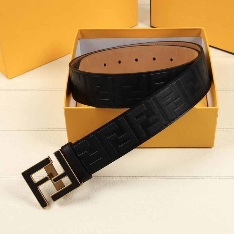 F**di black leather belt