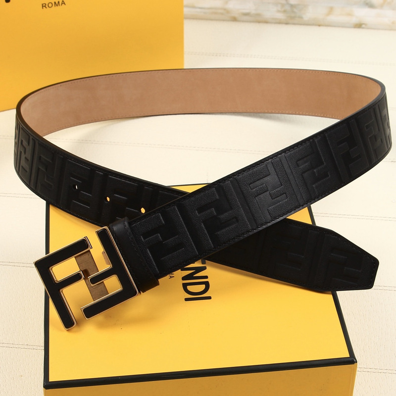 F**di black leather belt